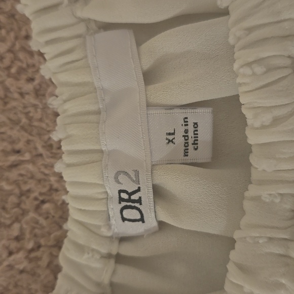 Sheer flowy ruffle top - Picture 2 of 5